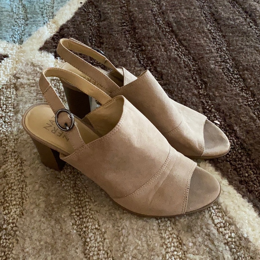 Tan heels